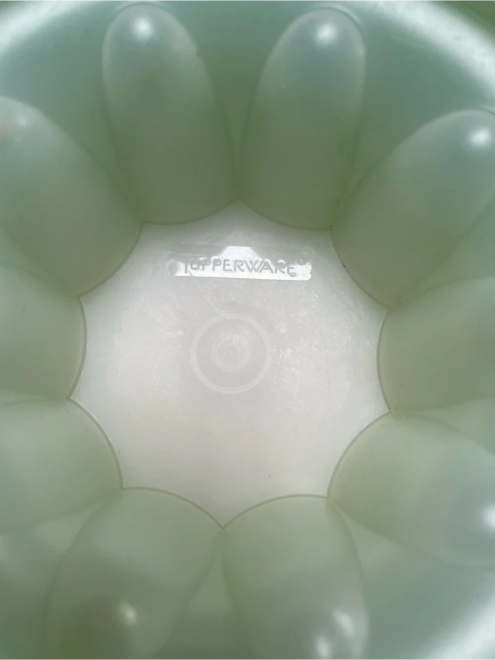 VTG Tupperware (think National Lampoon cat food recipe) Jadeite Green Jello Mold